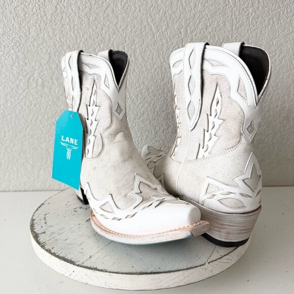 Lane CHASE THE WIND Womens Cowboy Bootie 9.5 Western Short White Cowgirl Boots - Picture 1 of 11